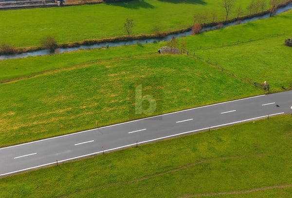GROSSZÜGIGES BAUPARADIES MIT VIEL FREIRAUM 3