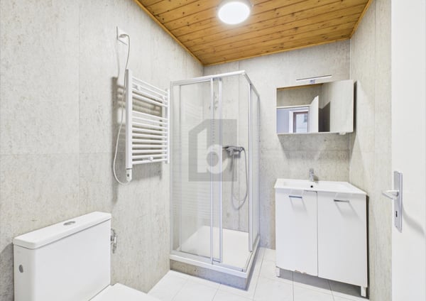 IMMEUBLE 5,4 % DE RENDEMENT 9 APPARTEMENTS 11 BOX 5