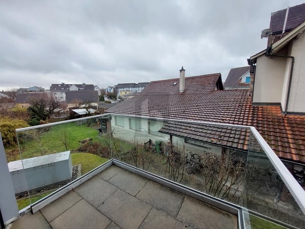 ZENTRAL UND LICHTDURCHFLUTET MIT 1 BALKONEN 3