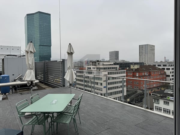 HELLES BÜRO BEIM SCHIFFBAU MIT DACHTERRASSE 2
