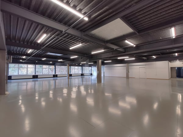 MULTIFUNKTIONSRAUM - BÜRO / LAGER / PRODUKTION 2