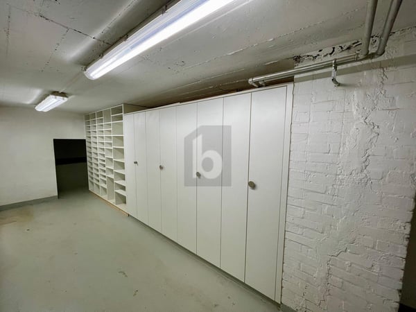 ATELIER SPACIEUX PROCHE DU CENTRE 2