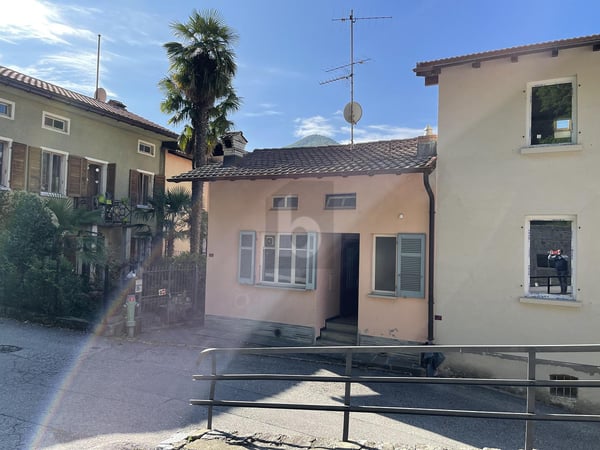 UNIFAMILIARE CON POTENZIALE