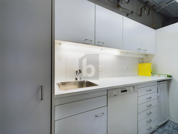 GROSSZÜGIG AN IDEALER LAGE 4