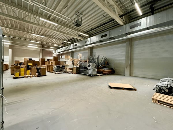 HELL MIT VIEL PLATZ 5