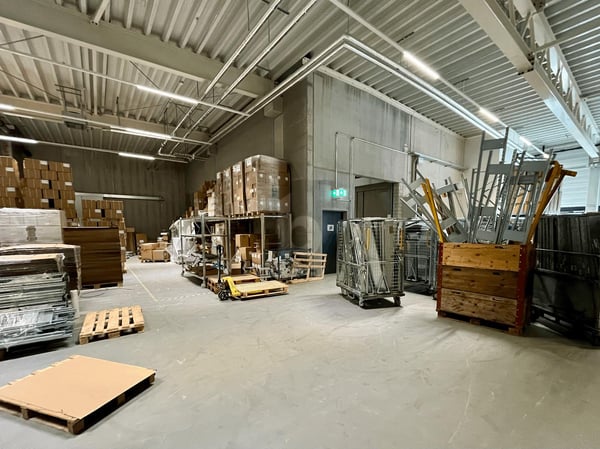 HELL MIT VIEL PLATZ 3