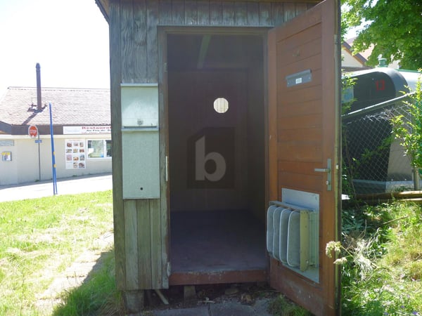 PETITE CABANE POUR STOCKAGE 3