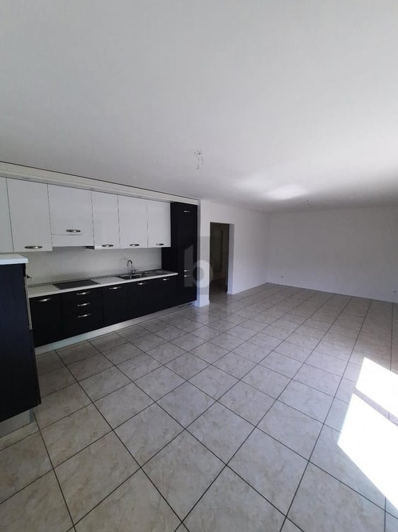 CON GRANDE TERRAZZA E GIARDINO PRIVATO 1