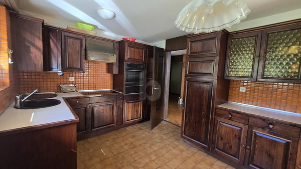 SPAZIOSO E ACCOGLIENTE IN POSIZIONE TRANQUILLA 4