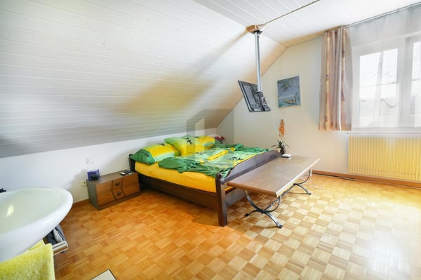 MARMOR KÜCHE UND GROSSZÜGIGER AUSSENBEREICH 4