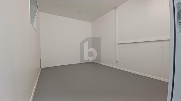 LAGERFLÄCHE MIT VIELEN NUTZUNGSMÖGLICHKEITEN 4