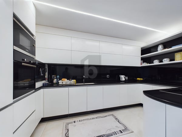 BEAUCOUP D'ESPACE DE VIE POUR UNE GRANDE FAMILLE 3