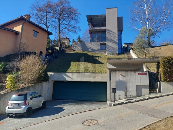 ELEGANTE E MODERNA 1