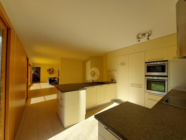 ELEGANTE E MODERNA 4