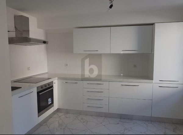 IN ZONA TRANQUILLA E BEN COLLEGATA 3