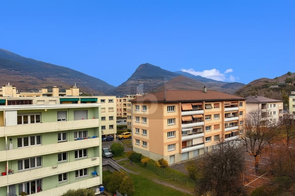 ÉCLATANTE OPPORTUNITÉ