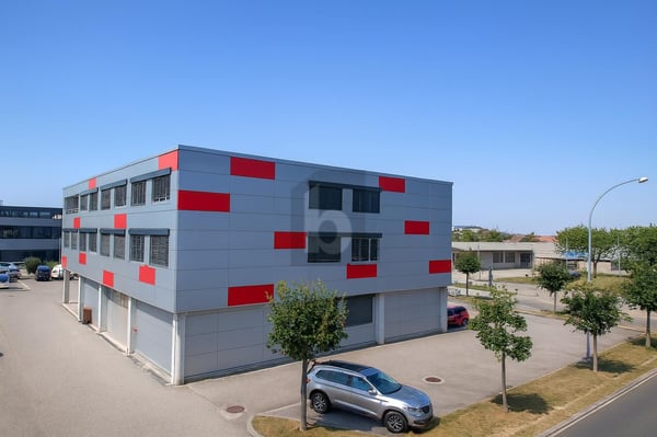 MODERNE ET LUMINEUX AUX AVOUILLONS 1