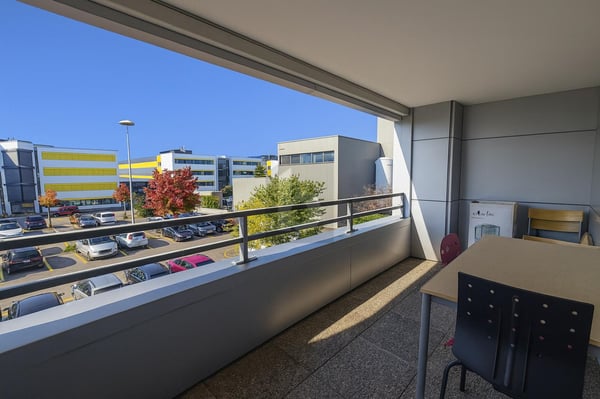 MODERNE ET LUMINEUX AUX AVOUILLONS 3