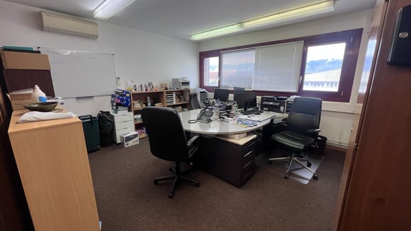 GRAND ESPACE DE BUREAUX AVEC DEPÔT 2