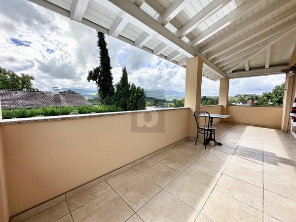 MEDITERRANER STIL, MIT WINTERGARTEN AM REBBERG 2