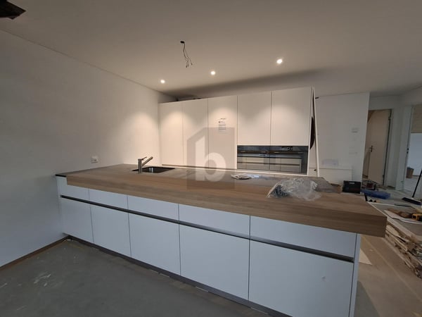 GROSSZÜGIG, STILVOLL MIT GALERIE UND AUSSICHT 5