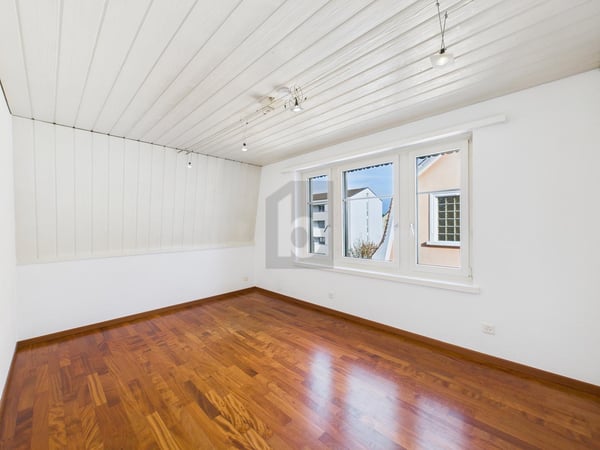 CHARMANT, MIT EIGENER KLIMAANLAGE 4