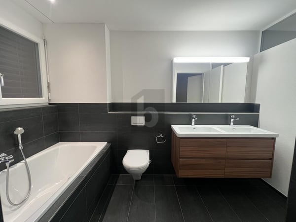 BLICK INS GRÜNE MIT VIEL AUSSTATTUNG 5