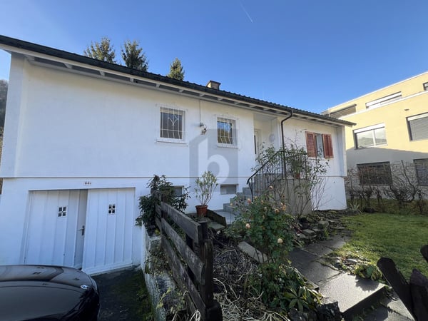 GROSSER GARTEN MIT EIGENEM BACH-ZUGANG 2