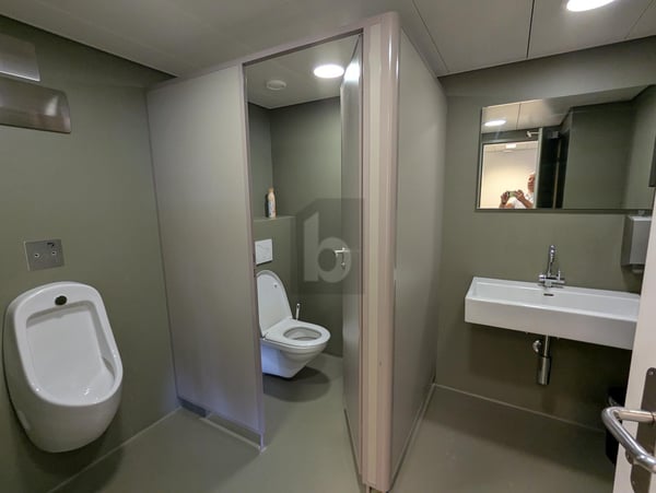 FLEXIBEL MIT EMPFANG, TERRASSE UND WARENLIFT 5