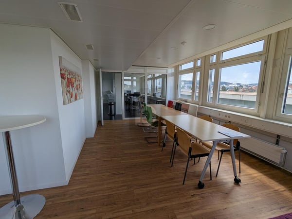 FLEXIBEL MIT EMPFANG, TERRASSE UND WARENLIFT 3