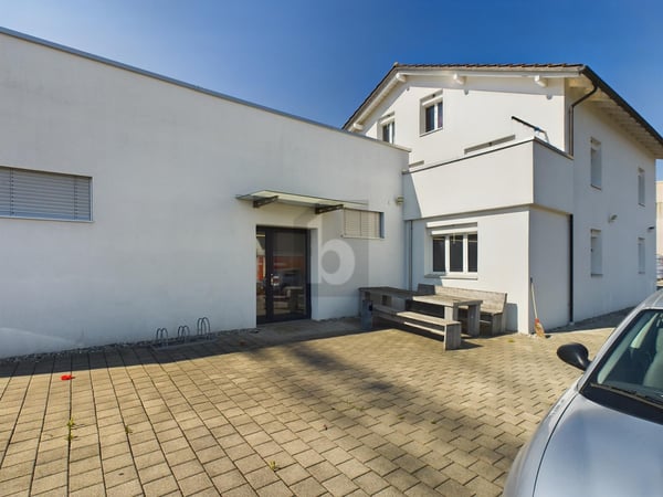 MODERN UND LICHTDURCHFLUTET 2