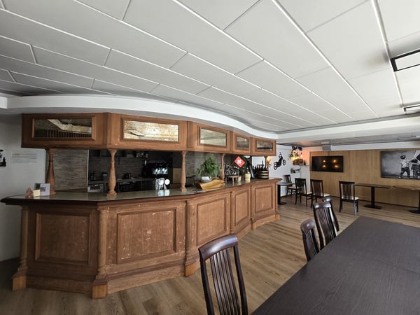 RESTAURANT OU LOCAL COMMERCIAL CENTRE VILLE 2