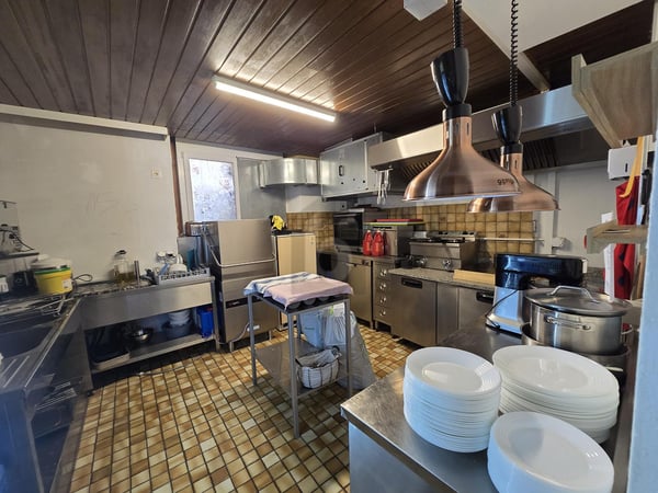 RESTAURANT OU LOCAL COMMERCIAL CENTRE VILLE 4