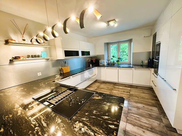 KERNSANIERT MIT BAULANDRESERVE 4