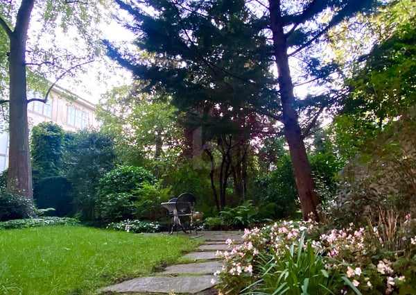 IHR BUSINESS AN SEHR ZENTRALER LAGE 1