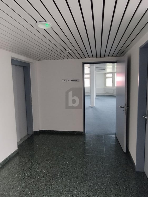 GUT GELEGEN UND GERÄUMIG 3