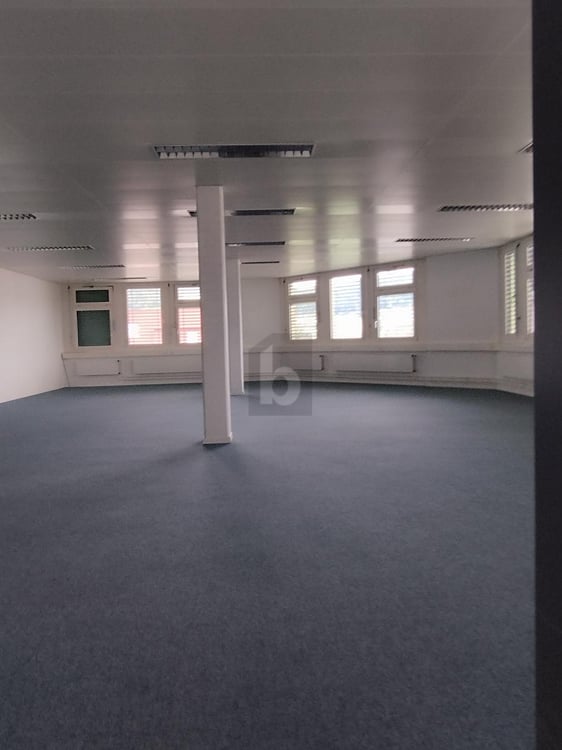 GUT GELEGEN UND GERÄUMIG 4