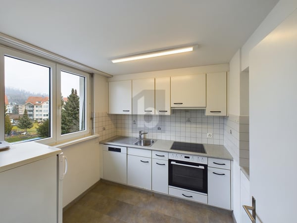 GROSSZÜGIG AN ZENTRALER LAGE 4