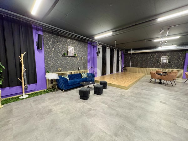 GROSSE UND ATTRAKTIVE FLÄCHE 1