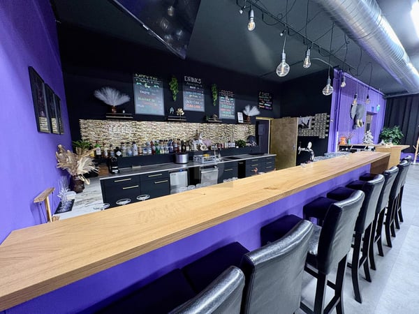 GROSSE UND ATTRAKTIVE FLÄCHE 3