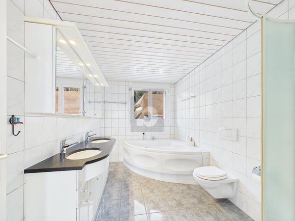 FANTASTISCHE AUSSICHT AN RUHIGER LAGE 5