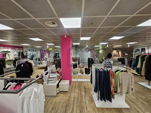 EXKLUSIVE MODEPRÄSENZ MIT STAMMKUNDSCHAFT 4