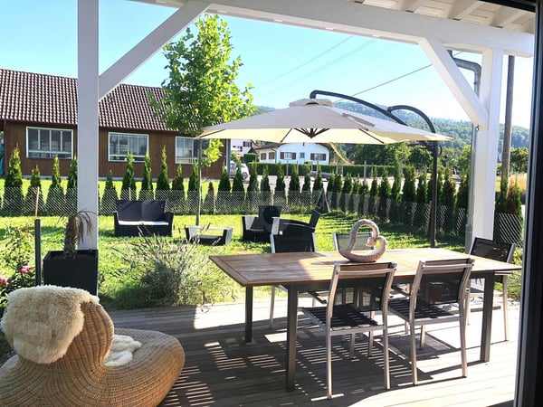 CHALEUREUSE, DANS UN QUARTIER TRANQUILLE 5