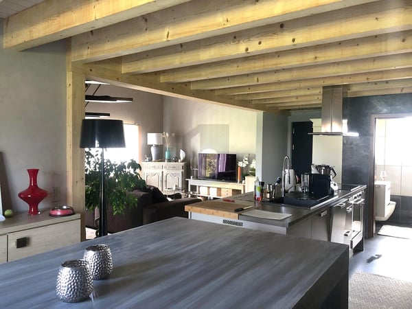 CHALEUREUSE, DANS UN QUARTIER TRANQUILLE 2