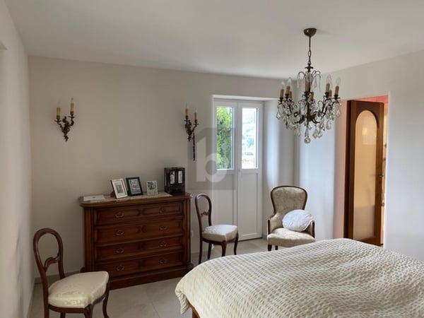 APPARTAMENTO LUMINOSO CON DEPENDANCE E VISTA 5