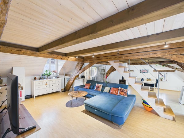 TERRASSE, WINTERGARTEN UND EIGENER GARTEN 1