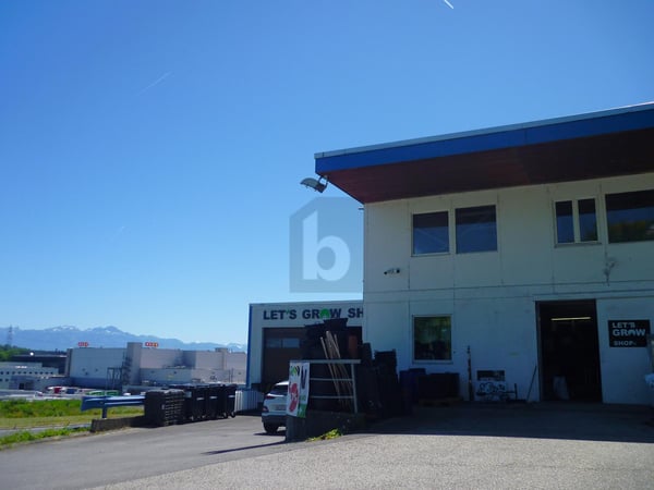 GRANDES SURFACES AVEC QUAI DE LIVRAISON! 3