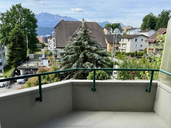 ZENTRAL MIT AUSBLICK 5