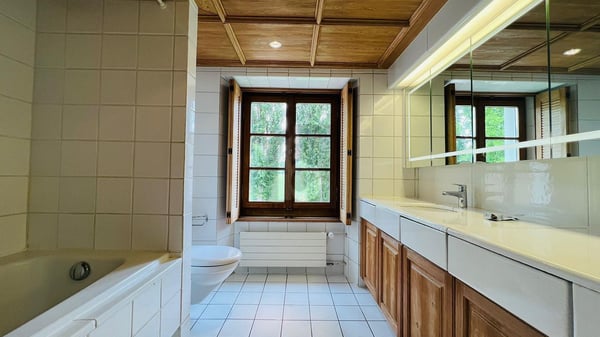 GROSSZÜGIG, RUHIG, FAMILIENFREUNDLICH 4