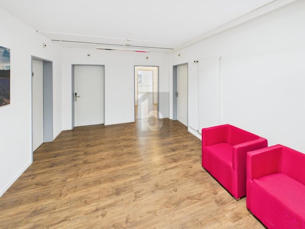 MODERNES BÜRO AN ZENTRALER LAGE 3.08 1